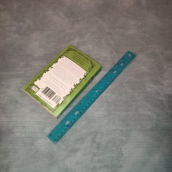 Book Beatrix Potter Victorian Mystery Death at Gallows Green Robin Paige England - Picture 2 of 8